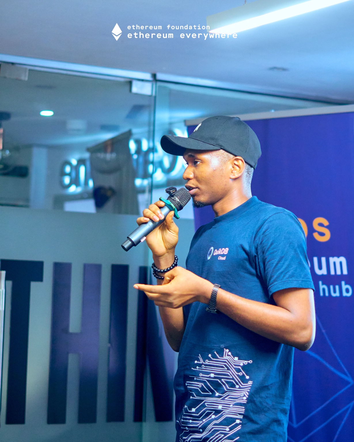 Close view of Samuel Dahunsi explaining QuikDB during the presentation